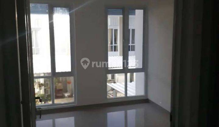 Rumah di Bintaro 2 Lantai + Rooftop Akses Strategis Shm 2