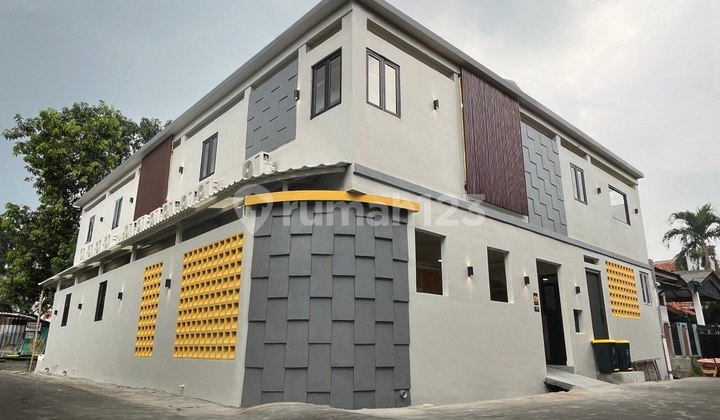 For Sale Quick Exclusive Fully Furnished Boarding House in Bintaro Near Campus, Mall & Hospital 1