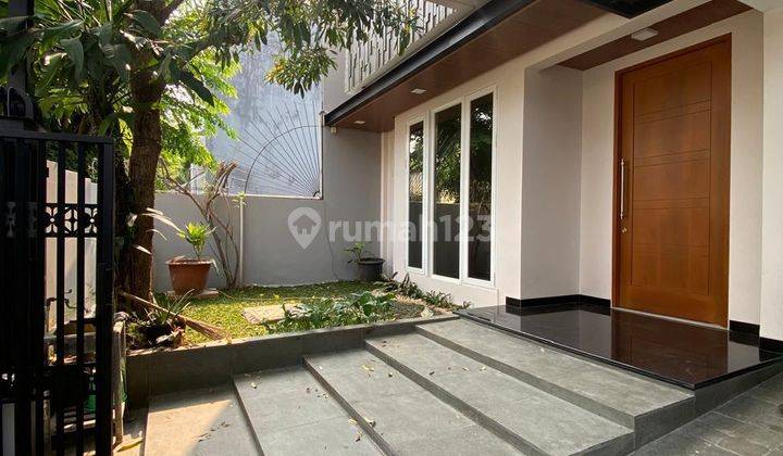 Rumah Mewah 10x23 2 Lantai di Permata Buana, Jakarta Barat 1