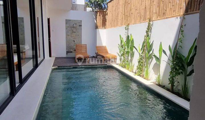 Di jual villa elegant Seminyak Bali  1