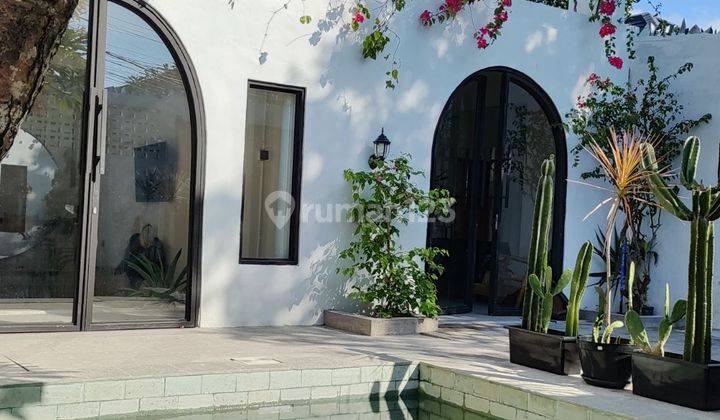 Disewakan villa luxury hanya 3 menit ke pantai Sanur bali 1