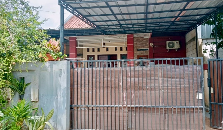 Quiet, Cool, Comfortable & Flood-Free House Near Setu Babakan Jagakarsa 2