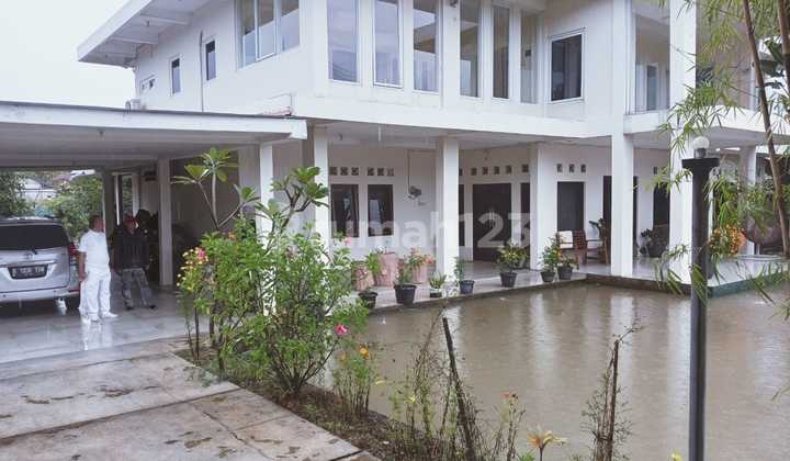 Luxury Villa With Large Pool Ad In Pabuaran Kemang