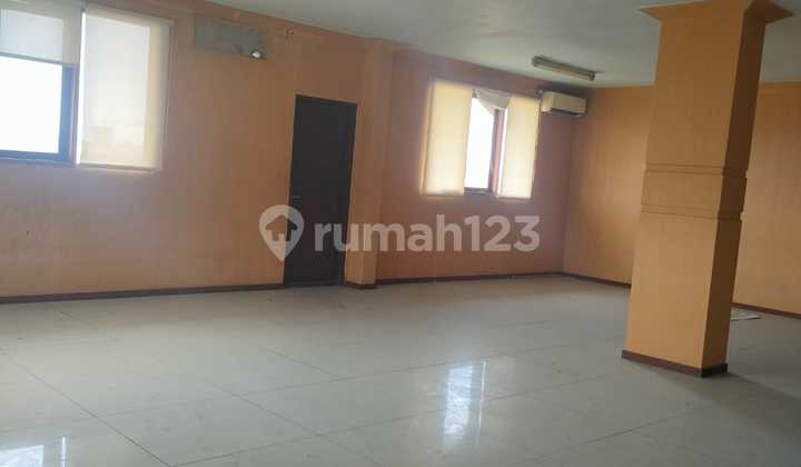 Strategic Warehouse & Office Can Container in Cikaret Cibinong Strategic Warehouse & Office Can Container in Cikaret Cibinong