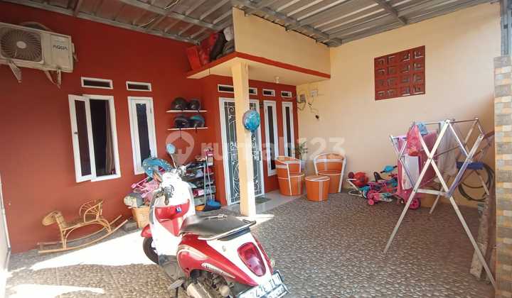 Ready-to-Occupy House in a Complex in Bedahan Sawangan 2