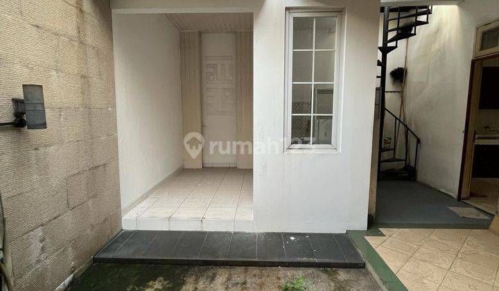 Rumah Siap Huni di Banjar Wijaya Cipondoh Lokasi Strategis Nego  2