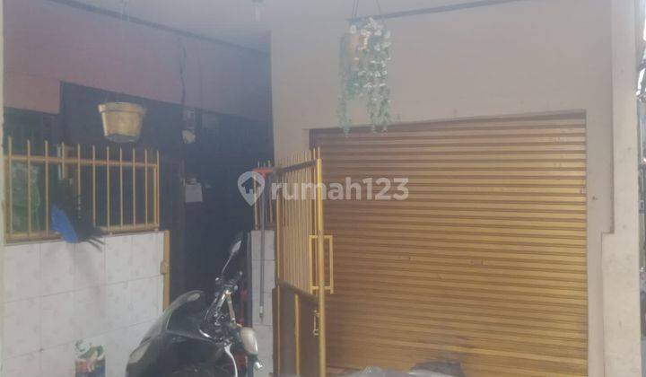 Rumah Dua  Lantai Harga Murah, Lokasi Strategis  2