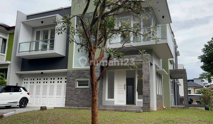 Rumah 2 lt lokasi strategis dan Fasilitas lengkap  2