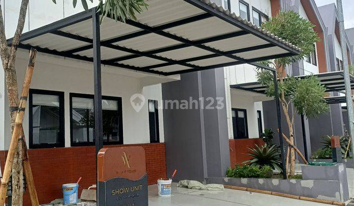 Rumah 2 lantai Akses strategis dengan harga murah  2