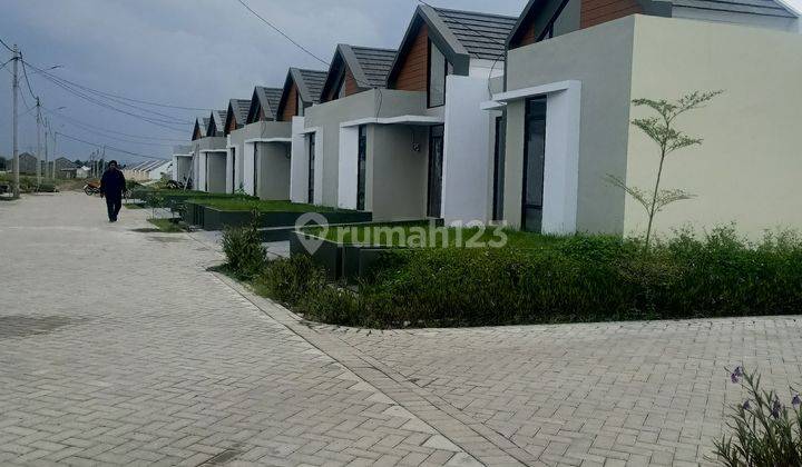 Rumah 1 lantai harga murah fasilitas lengkap dan strategis  2