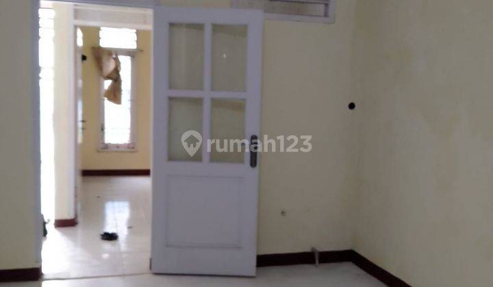 Rumah 1 lantai jual murah lokasi strategis  2