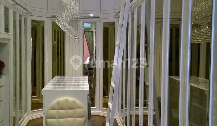 For Sale Luxury House Strategic Location & Complete Facilities 2