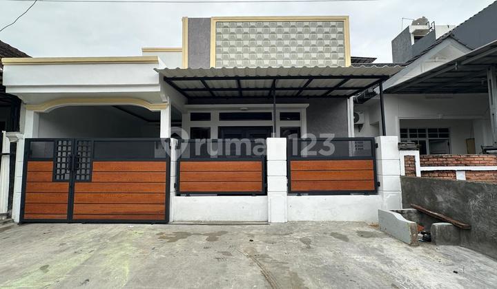 For Sale House Strategic Location Complete Facilities For Sale House Strategic Location Complete Facilities