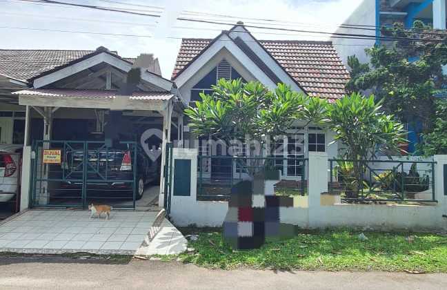 Dijual Rumah 11/2 Lt Lokasi Strategis Fasilitas Lengkap Dijual Rumah 11/2 Lt Lokasi Strategis Fasilitas Lengkap