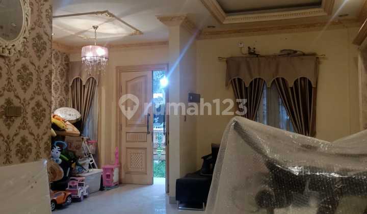 Sell Beautiful Fully Furnished House in Bonang, Tangerang 2