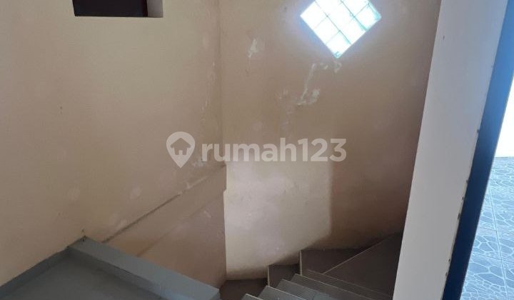 Below Market Price for a New 2-Story House in Kapiworo, Sawojajar, Malang 2