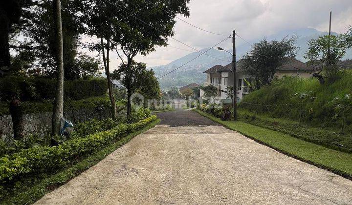 Tanah View Pegunungan Depan Pine Hill Villa Songgoriti Batu 2