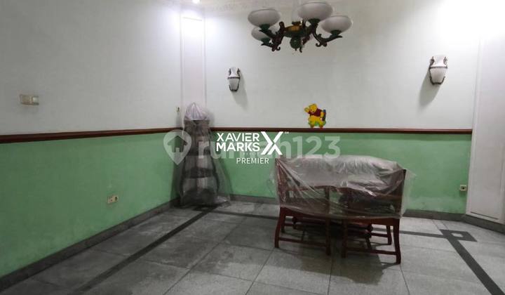 House for Sale Fully Furnished Near Lavalette Hospital in Kaliurang Klojen, Malang 2