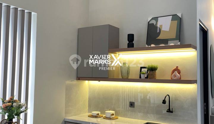 Unit Langka Rumah Modern Baru Ala Tropical House di Sukun Kota Malang  2