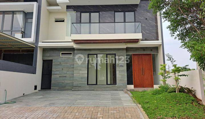 Rumah Mewah Siap Huni 2 Lantai Woodland  1