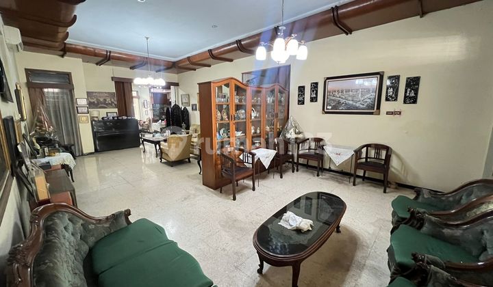 For Sale House in the Center of Surabaya City 2