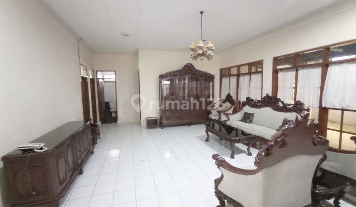 Disewakan Rumah Asri di Pulo Asem 9