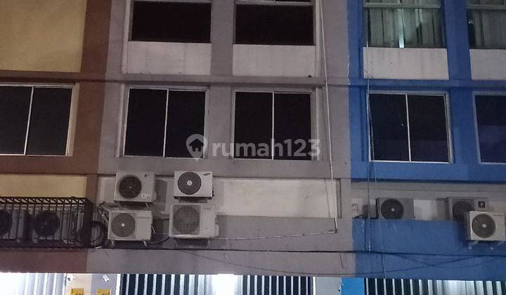 Ruko di Cempaka Mas, Jakarta Pusat 150 m Bagus HGB 1