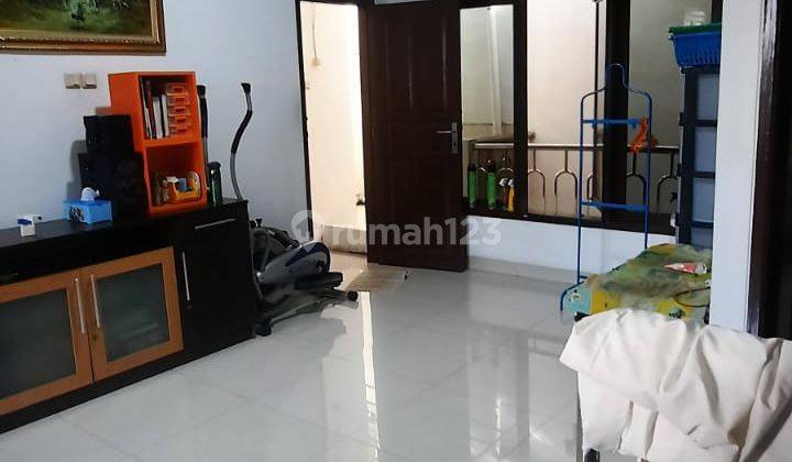 Rumah 2 Lantai Bagus Semi Furnished SHM di Cilincing, Jakarta Utara 1