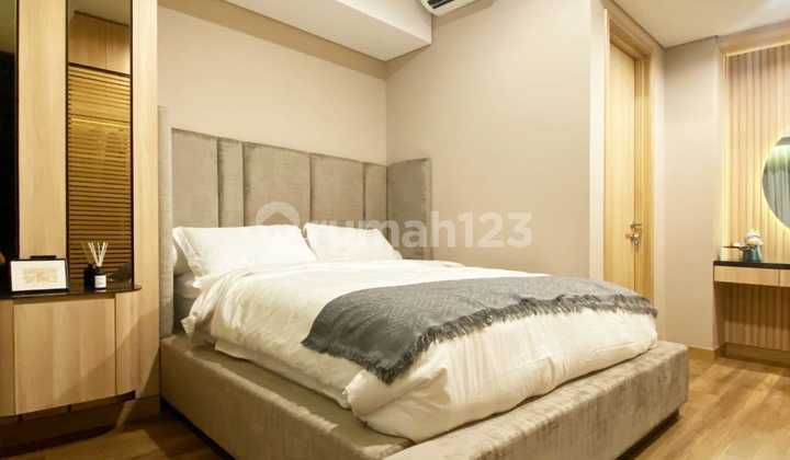 Apartment Holland Village Bagus Furnished 3 BR 1
