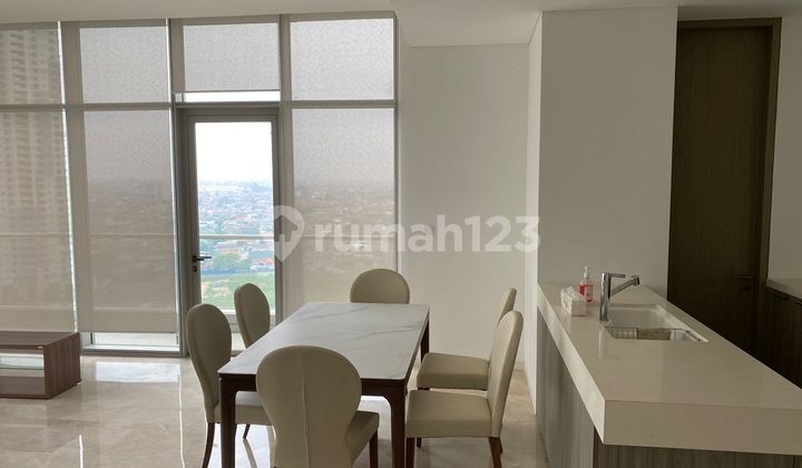 Disewa Apartment 2 BR Verde Two Semi Furnished 2