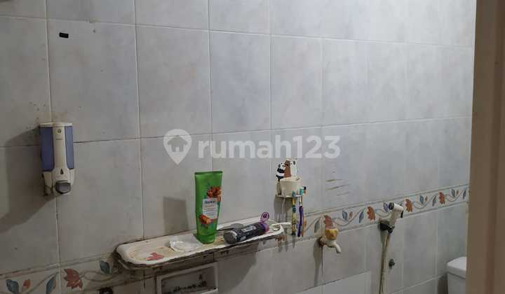 House, 2 Floors, in Rawamangun 2