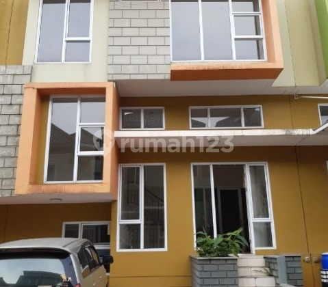 Rumah Bagus SHM Gading Serpong, Tangerang