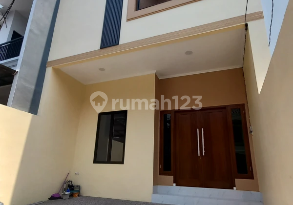 Rumah Bagus Semi Furnished SHM Kelapa Gading, Jakarta Utara 1