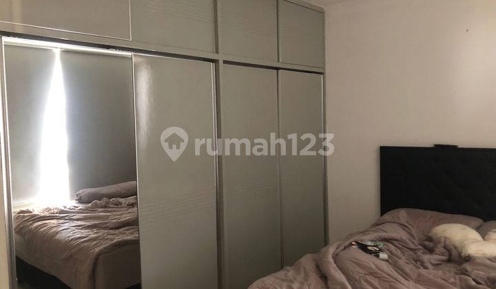 Apartment Paladian Park 2 BR Bagus Semi Furnished 2