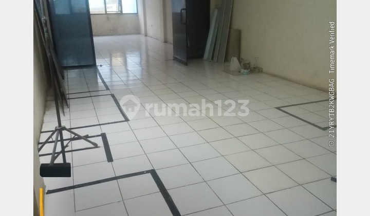 For Sale/For Rent: 4-Story Commercial Building in Rawamangun Commercial Area