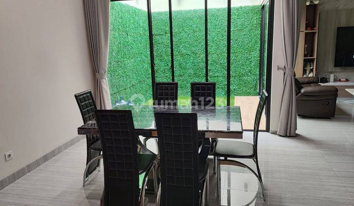 Di Jual Rumah Mewah Green Garden Residence Full Furnished 2