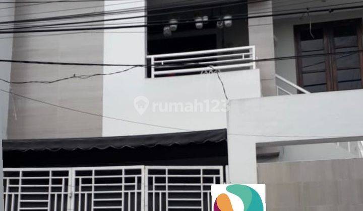 Rumah 3 Lantai Bagus di Palmerah, Jakarta Barat 2