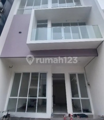 Rumah Bagus SHM Kelapa Gading, Jakarta Utara