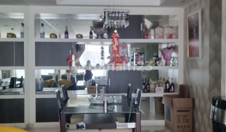 Apartment French Walk 2 BR Bagus Furnished 1