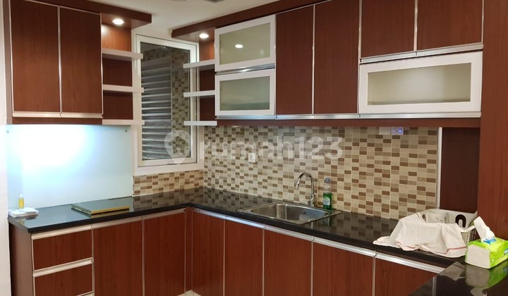 Dijual Apartment 4 BR The Royale Springhill Unfurnished 2