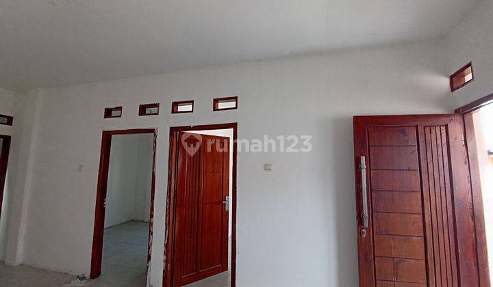 Rumah 2 Lantai SHM di Jl. D Edelweiss Margadana Kota Tegal 8