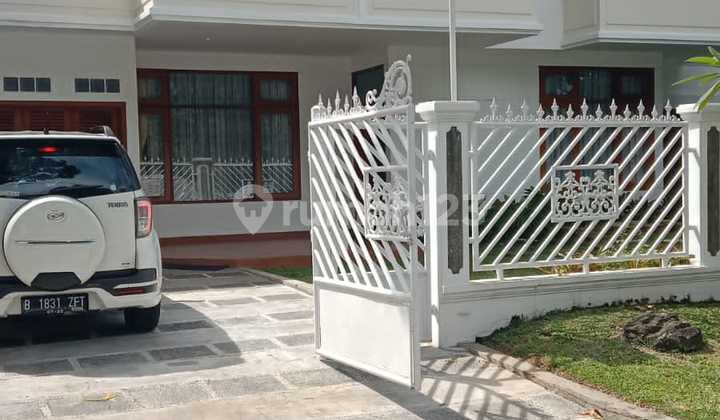 2-Story Furnished Freehold House in South Jakarta 2-Story Furnished Freehold House in South Jakarta