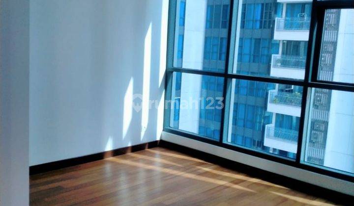 Apartement Casa Grande Phase 2 3 BR Bagus 1