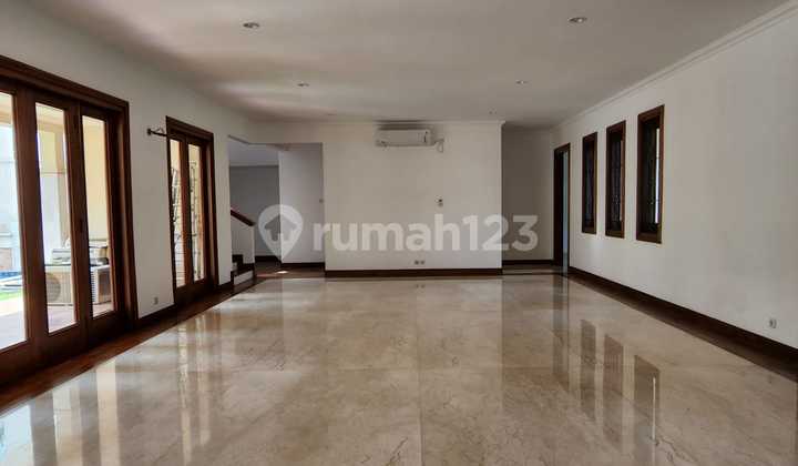 Rumah Sudah Renovasi SHM di Cilandak Barat, Jakarta Selatan 2