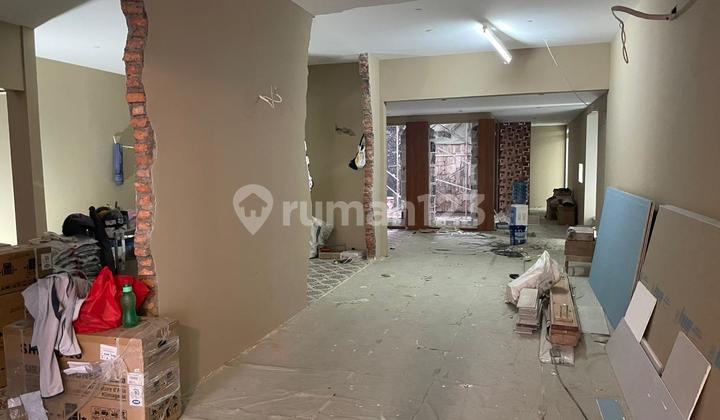 Business space on Jl. Setiabudi, South Jakarta, South Jakarta