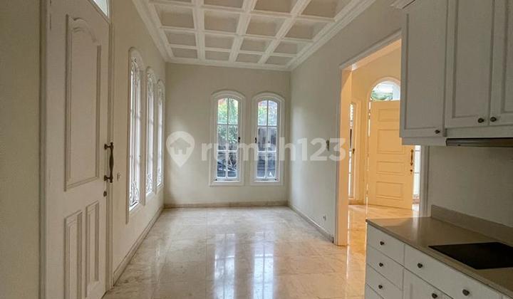 Rumah Bagus Furnished SHM di Jl Pondok Indah
, Jakarta Selatan 2