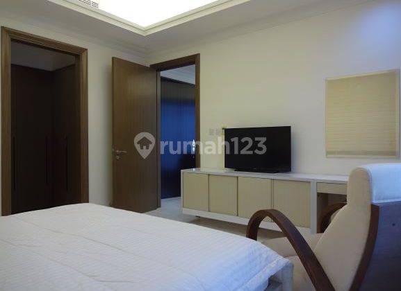  Apartemen Botanica 2 Kamar Tidur Furnished Bagus 2