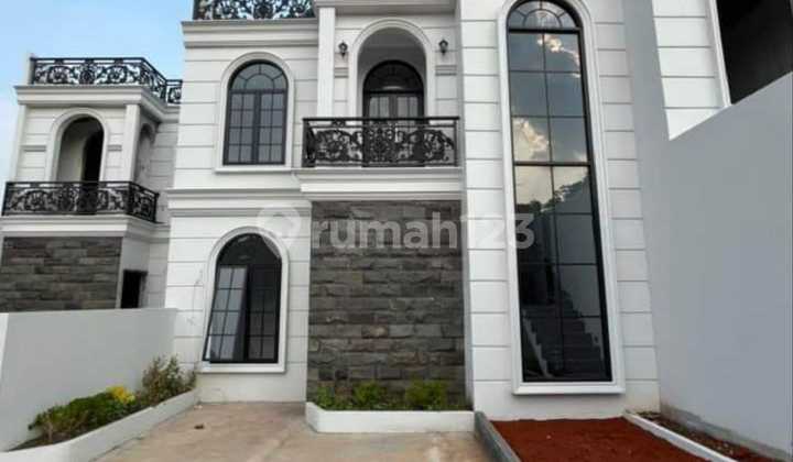 American Classic Plus House with Rooftop Near Lrt Cibubur