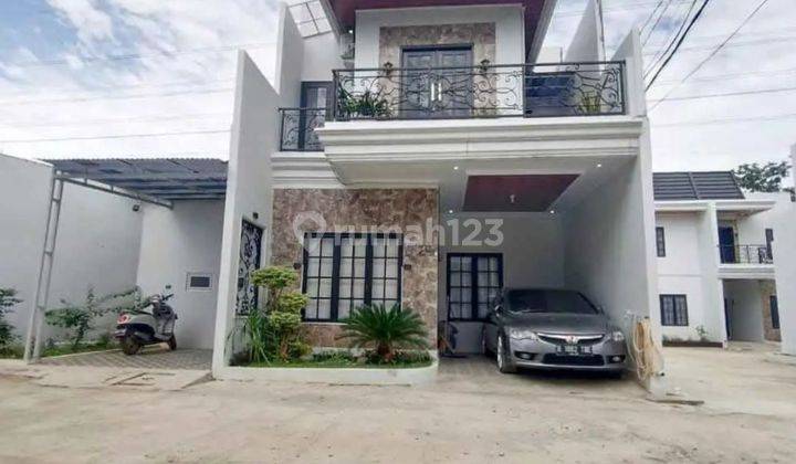 Rumah Mewah Bergaya American Classic Nempel Pintu Tol Cijago  2