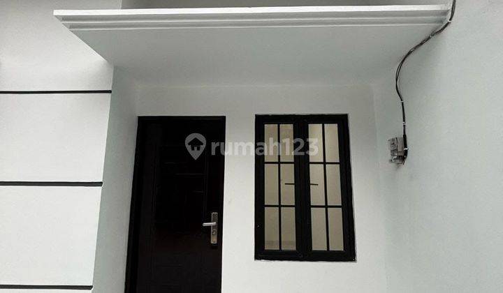 tampak depan hunian ready stock tanah luas